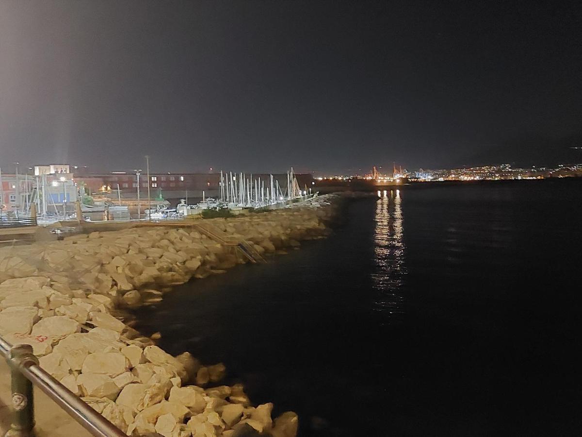 Masaniello'S House Apartment เนเปิลส์ ภายนอก รูปภาพ