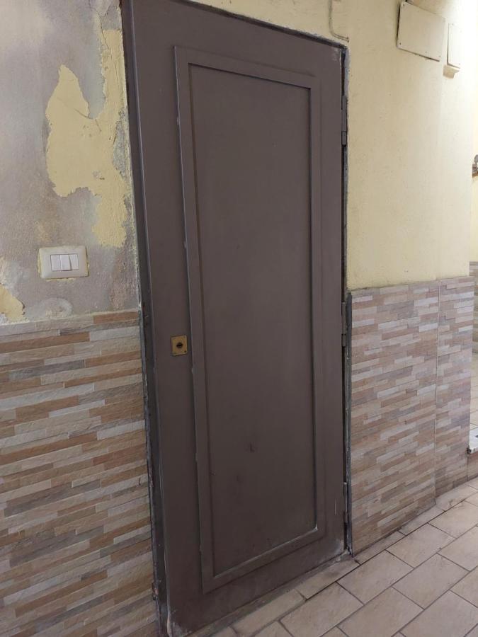 Masaniello'S House Apartment เนเปิลส์ ภายนอก รูปภาพ